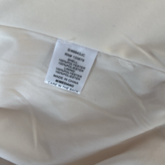 ✨ LOVE TREE Cozy White Faux Fur Zip Jacket w/ Hood — Size M ✨ - Picture 3 of 3